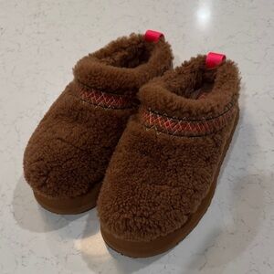 Ugg Tazz Braid Platform Fuzzy Slippers Sz8